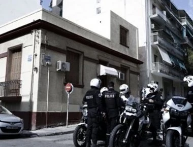 Συνελήφθησαν 3 άνδρες και 1 γυναίκα για κατοχή και διακίνηση ναρκωτικών στην Αχαρνών